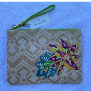 NEW Vera Bradley Straw Beach Summer Wristlet Natural Chevron MSRP $48